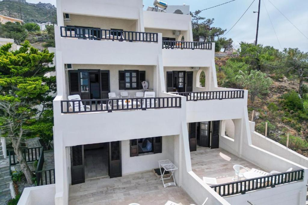 Pelagos Seafront Accommodation - George Myrties المظهر الخارجي الصورة