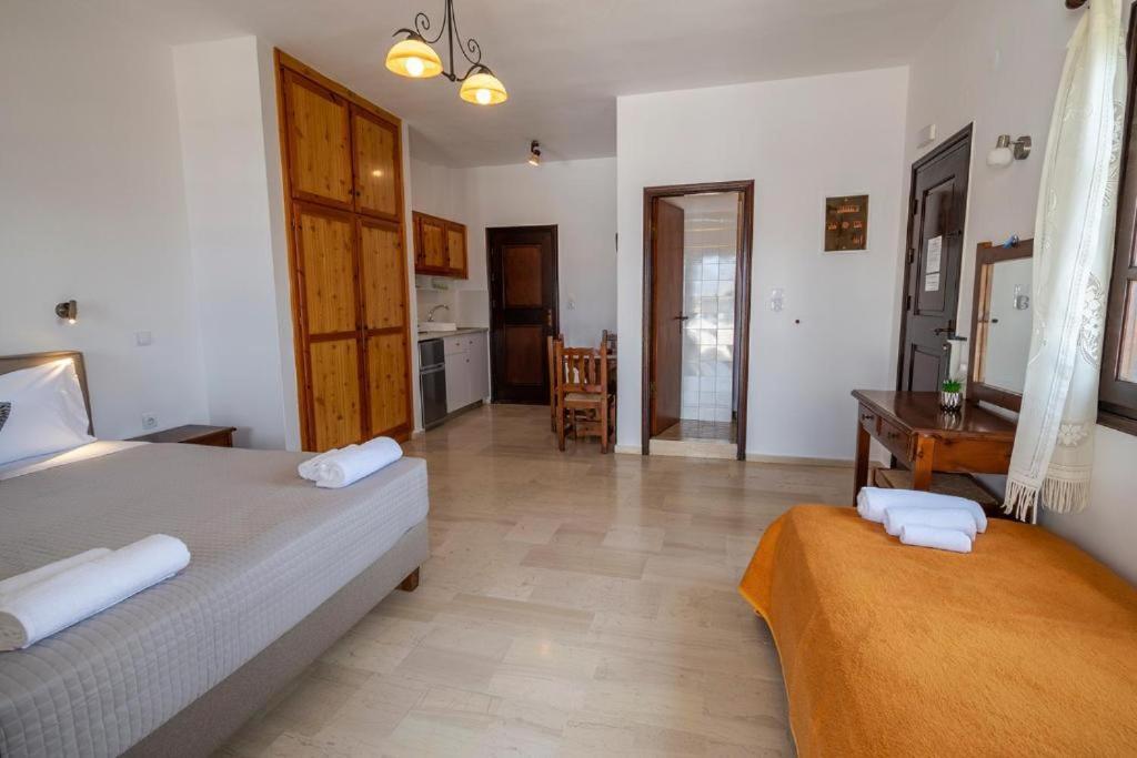 Pelagos Seafront Accommodation - George Myrties المظهر الخارجي الصورة