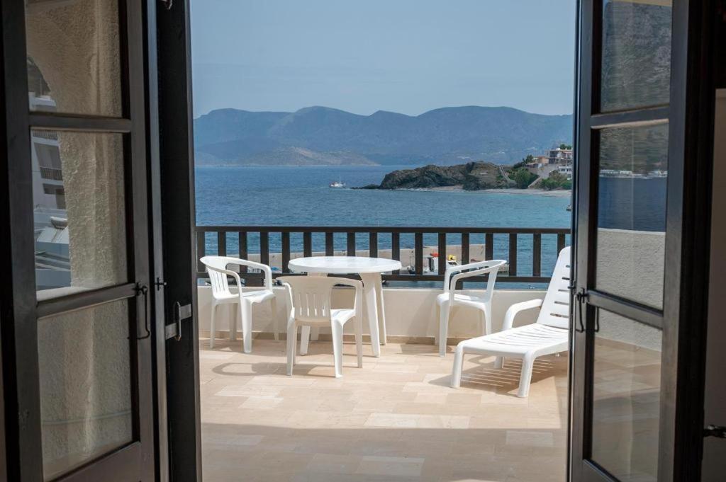 Pelagos Seafront Accommodation - George Myrties المظهر الخارجي الصورة