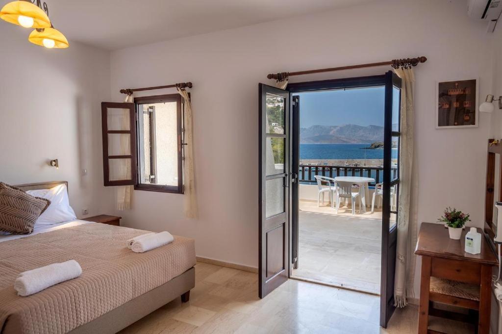 Pelagos Seafront Accommodation - George Myrties المظهر الخارجي الصورة